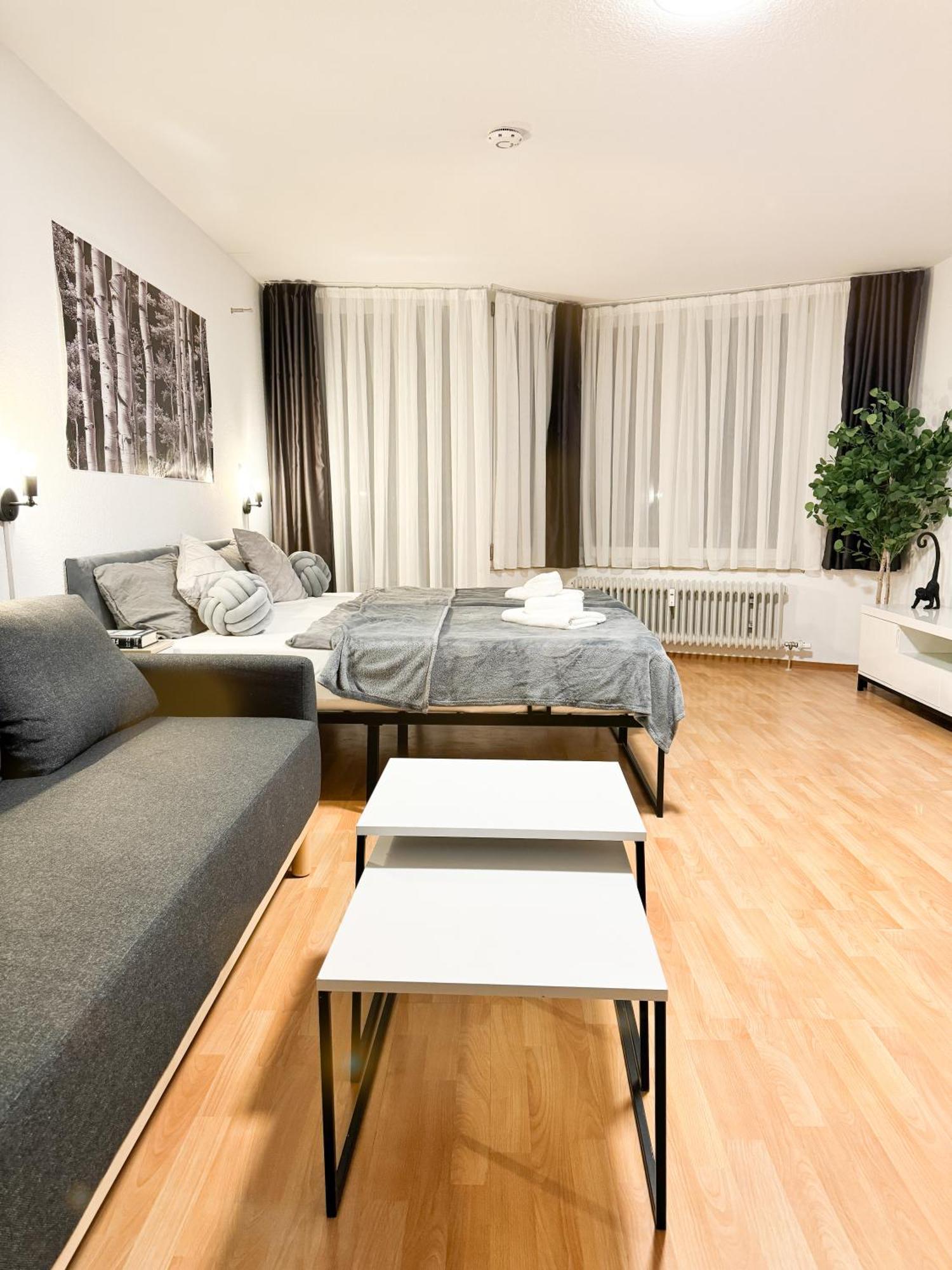 Modern Living In Karlsruhe - Frieden Apartments Bagian luar foto