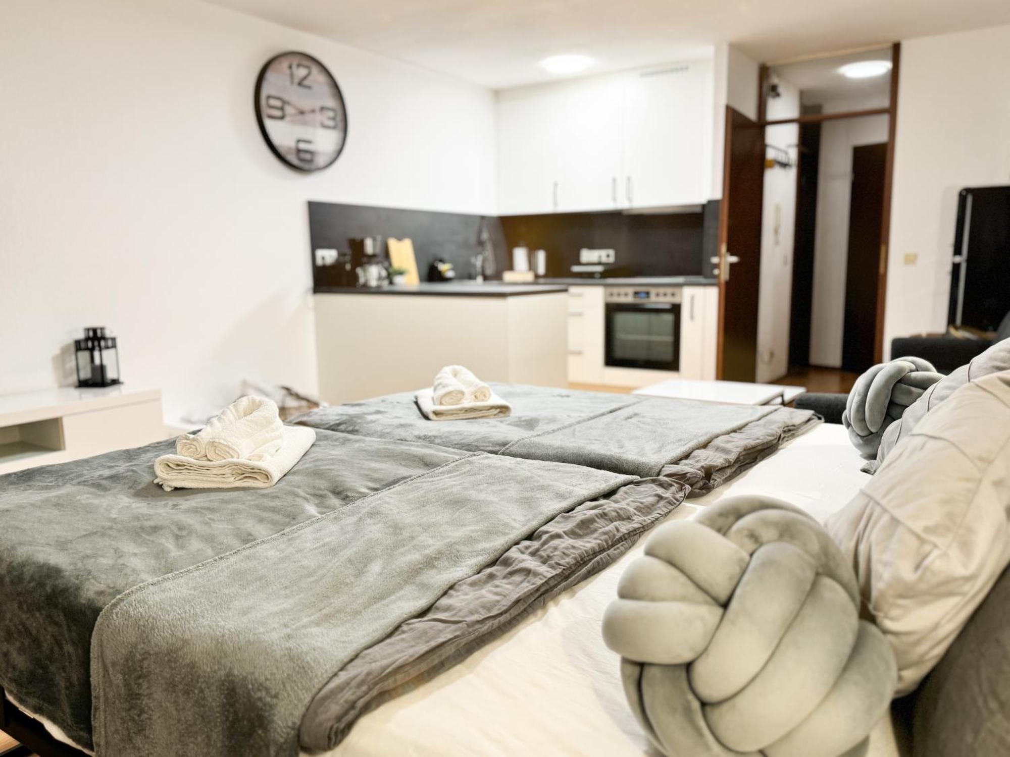 Modern Living In Karlsruhe - Frieden Apartments Bagian luar foto
